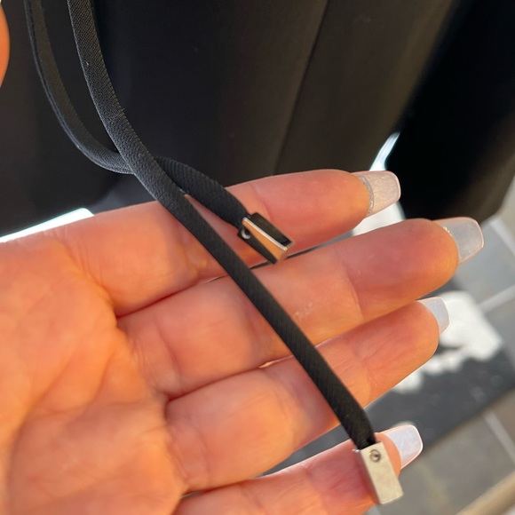 Ann Taylor size 6 black blazer with string accent belt - Picture 4 of 9